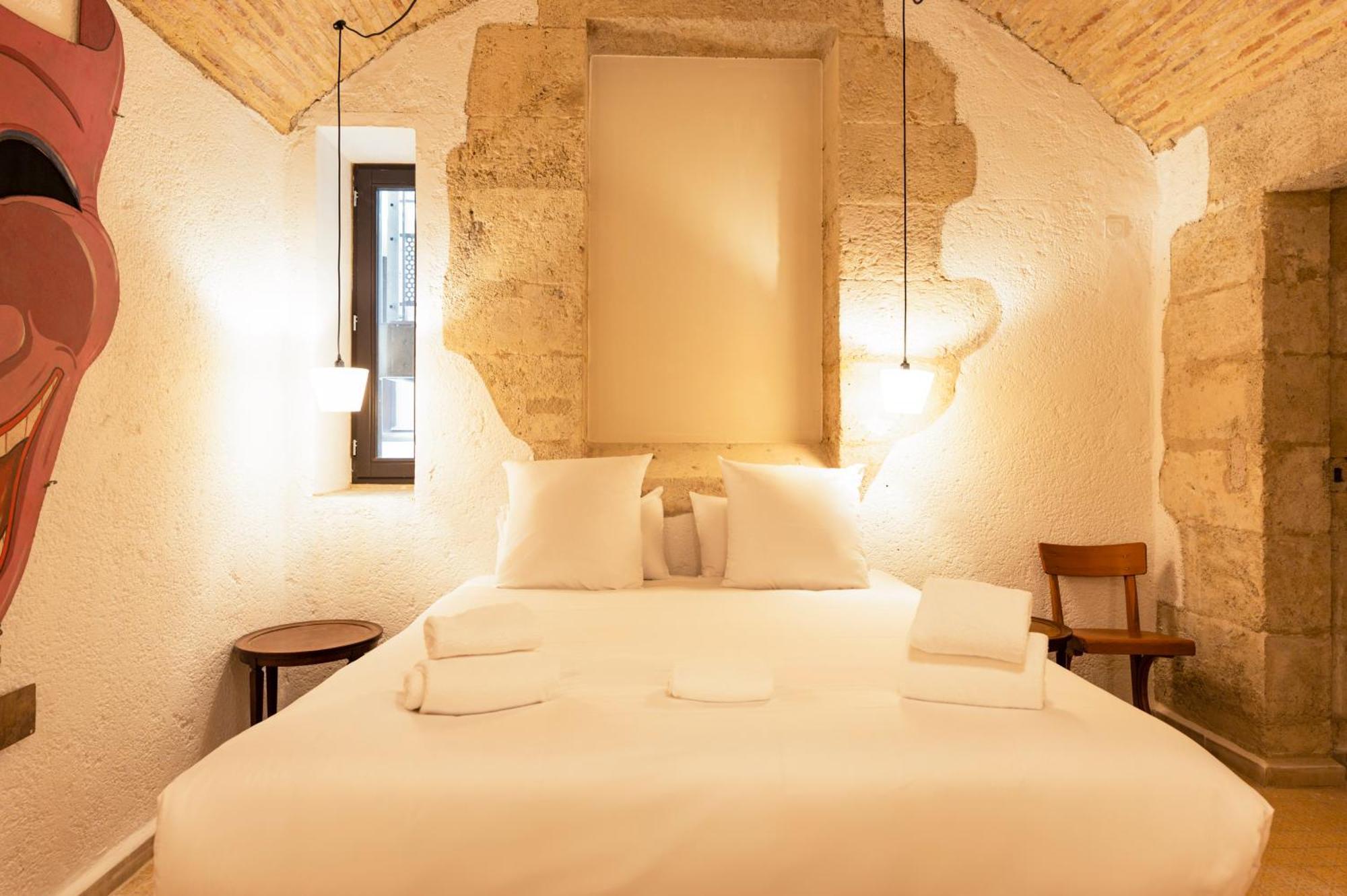 Hotel La Prison Beziers Room photo